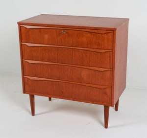 DANISH TEAK CHEST OF DRAWERS C. 1970'S