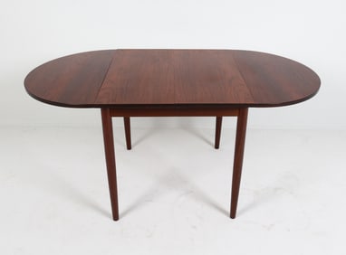 VODDER STYLE DANISH ROSEWOOD DINING TABLE