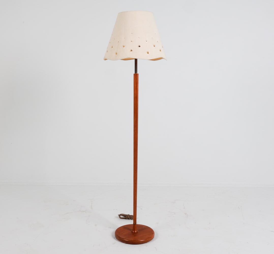 LE KLINT STYLE DANISH TEAK FLOOR LAMP C. 1970'S (1 of 8)