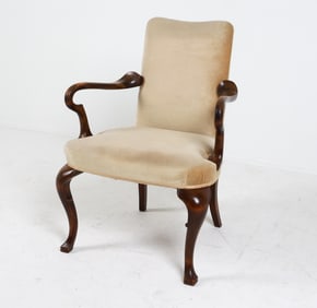 QUEEN ANNE STYLE MAHOGANY LOUNGE CHAIR C. 1960'S