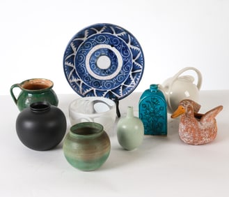 VINTAGE POTTERY & GLASS GROUPING