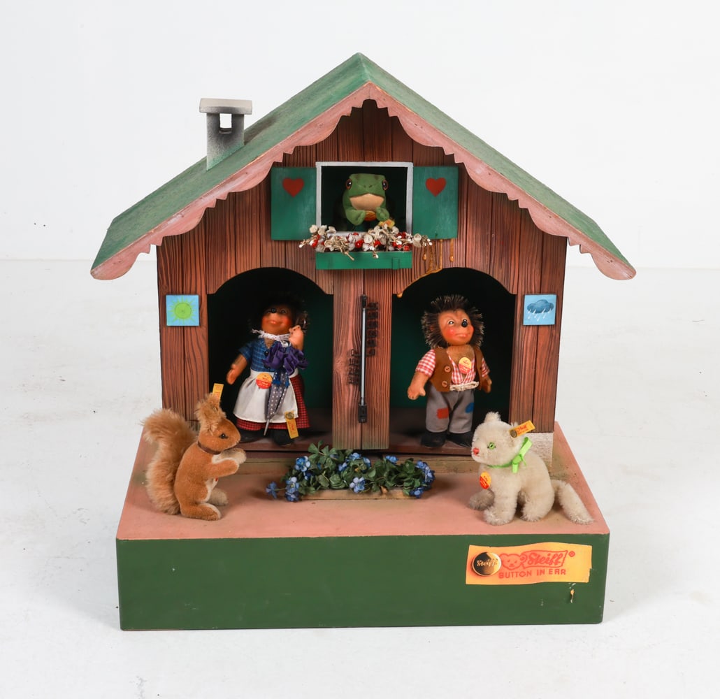 VINTAGE STEIFF GERMAN AUTOMATON WINDOW DISPLAY (1 of 15)