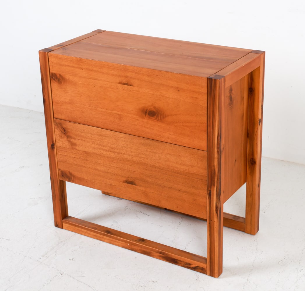 MINI PINE DRY BAR (1 of 15)