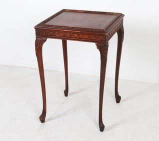 MAHOGANY SIDE TABLE C. 1940'S