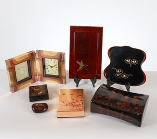 GROUPING OF JAPANESE LACQUERWARE 20TH C.