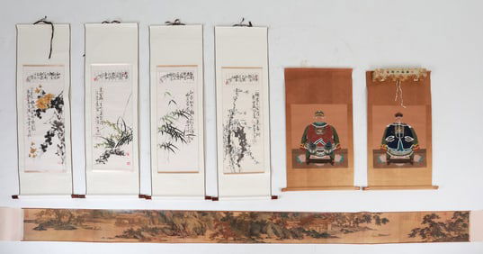 GROUPING OF CHINESE ART SCROLLS
