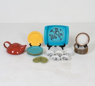 MID-CENTURY PORCELAIN GROUPING