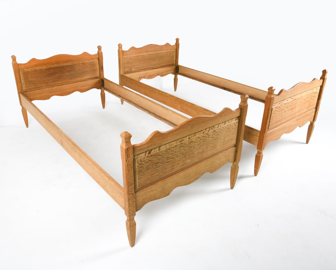 PAIR KAJERNULF STYLE DANISH OAK TWIN BED FRAMES (1 of 16)