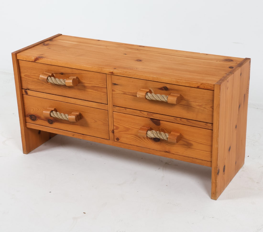 SCANDINAVIAN PINE ROPE HANDLE CHEST (1 of 17)