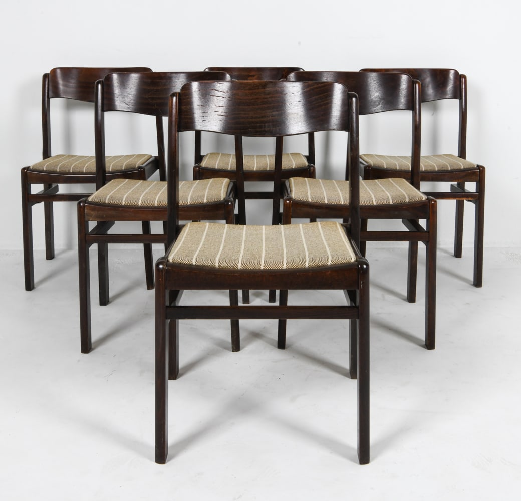 (6) DANISH BEECH & WOOL DINING CHAIRS C.1970'S: Wool upholstery. Dimensions: H 31" x W 18.5" x D 18" x SH 18". Condition: Few scuffs, scratches, some shallow gouges to wood. Wear consistent with age and use. DMM019