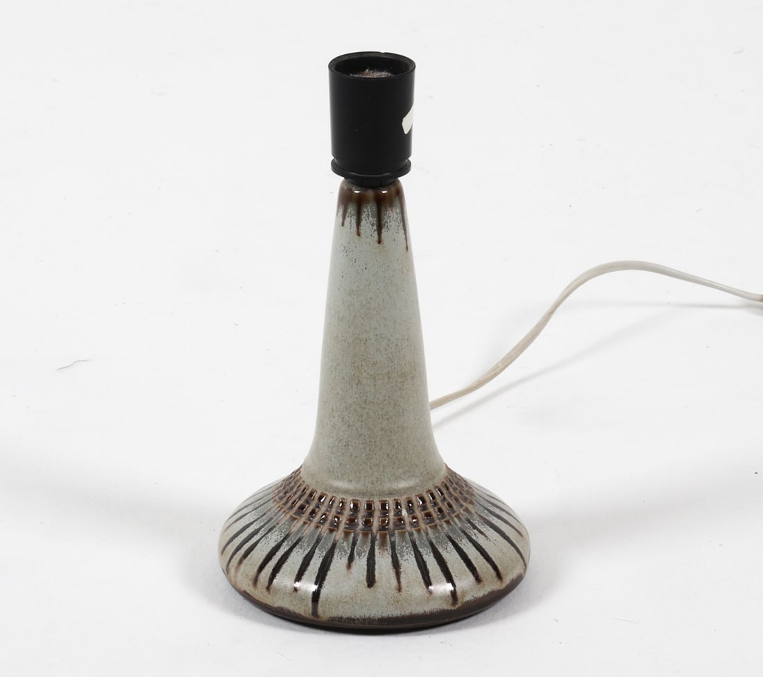 DANISH CERAMIC TABLE LAMP C. 1970'S: Signed 'P.M'. underneath. Attr. Per Linnemann-Schmidt Dimensions: H 10" x Dia. 6". Condition: Wiring untested, cord cut. Wear consistent with age and use.