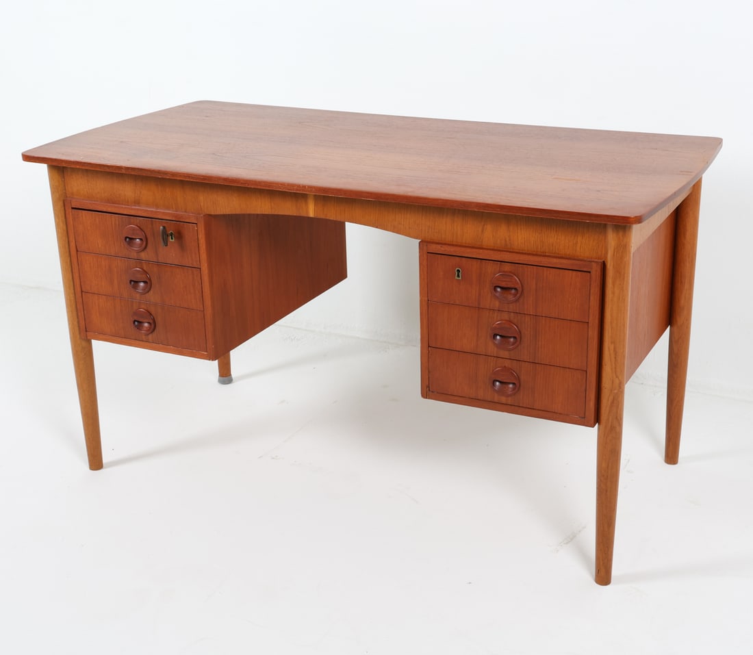 KAI KRISTIANSEN DANISH TEAK WRITING DESK C.1960'S (1 of 19)