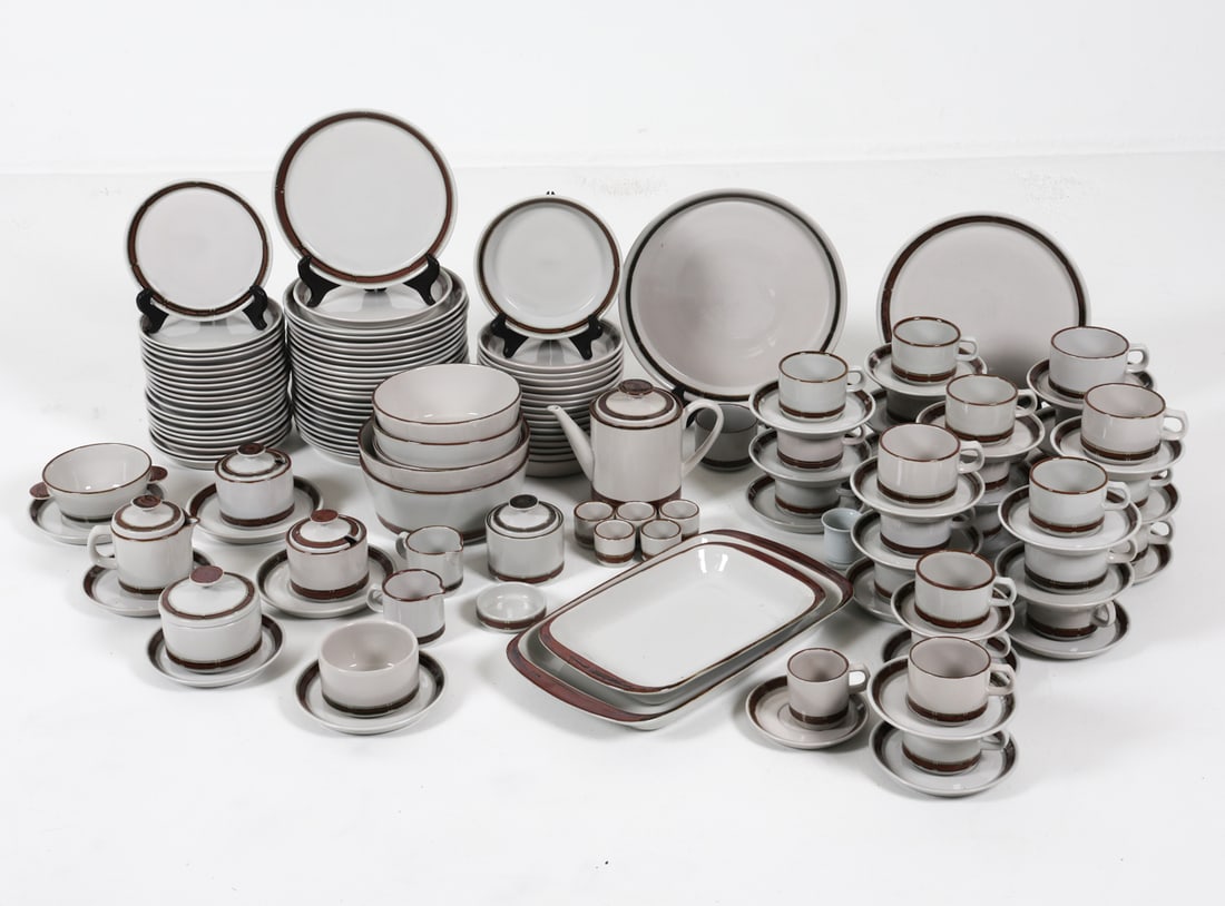 LARGE DESIREE DANISH CERAMIC SERVICE C. 1970'S (1 of 16)