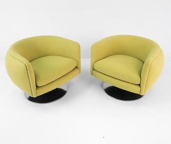 PAIR OF JOSEPH D'URSO KNOLL SWIVEL LOUNGE CHAIRS