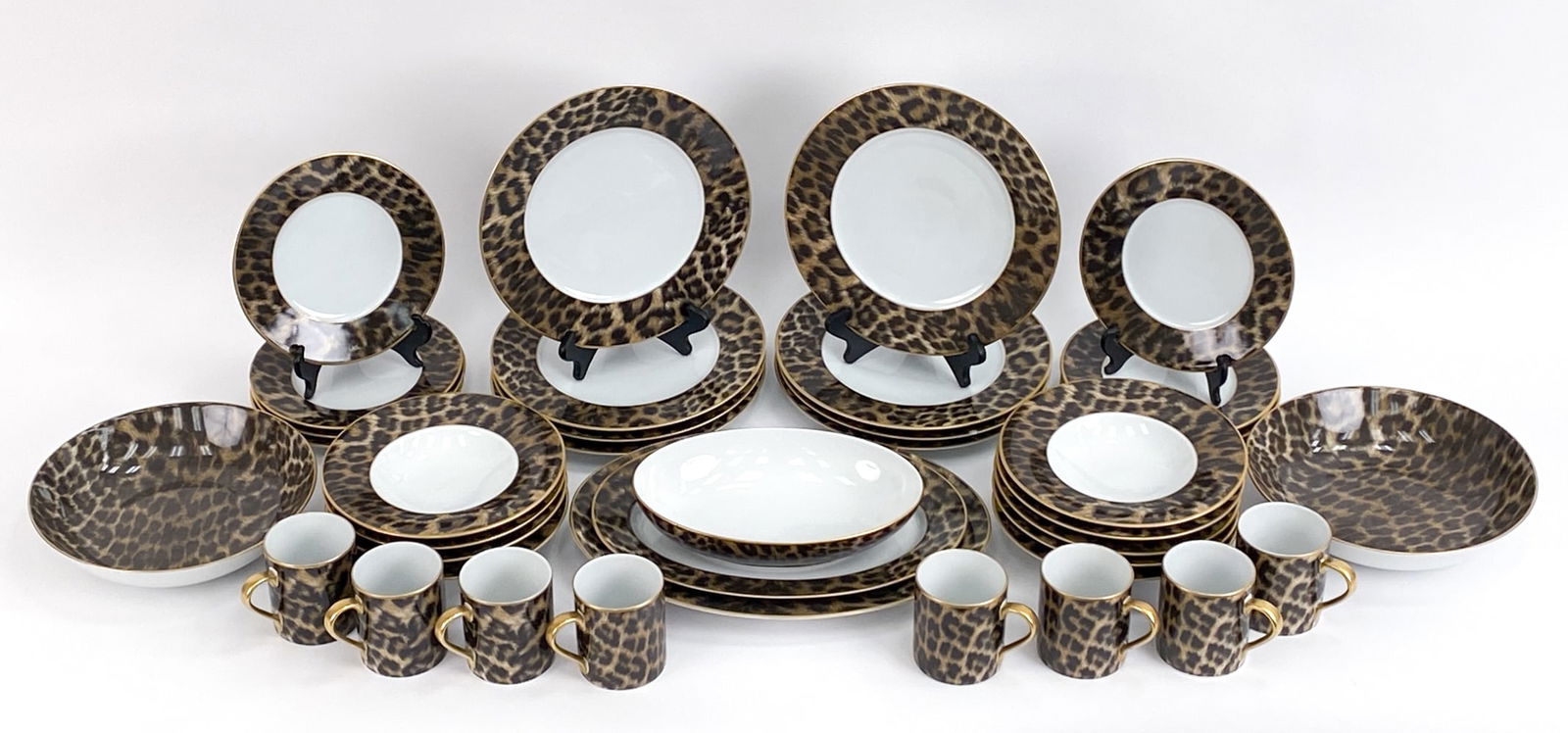 RALPH LAUREN HUTCHINSON LEOPARD PORCELAIN SERVICE (1 of 14)