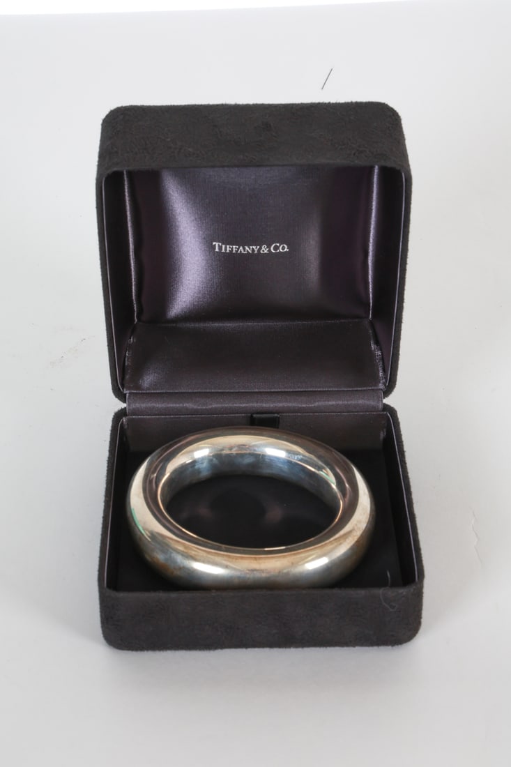 TIFFANY & CO STERLING SILVER BANGLE BRACELET (1 of 8)