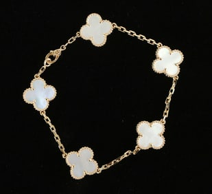 VAN CLEEF & ARPELS CLOVER 18K BRACELET W/ BOX