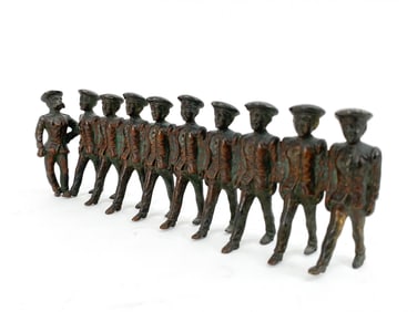 MINIATURE BRONZE WWI SOLDIERS SCULPTURE