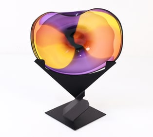 NICHOLSON STUDIO ART GLASS CHARGER