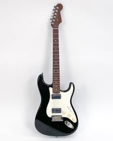 FENDER STRATOCASTER ELECTRIC GUITAR BLACK