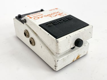 BOSS CHROMATIC TUNER TU-2 GUITAR PEDAL