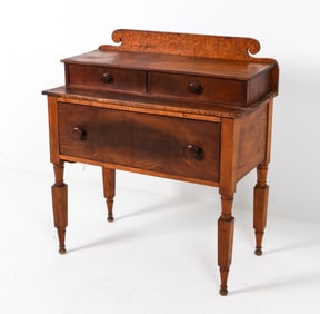 19TH C. SHERATON NEW ENGLAND STYLE WASH STAND