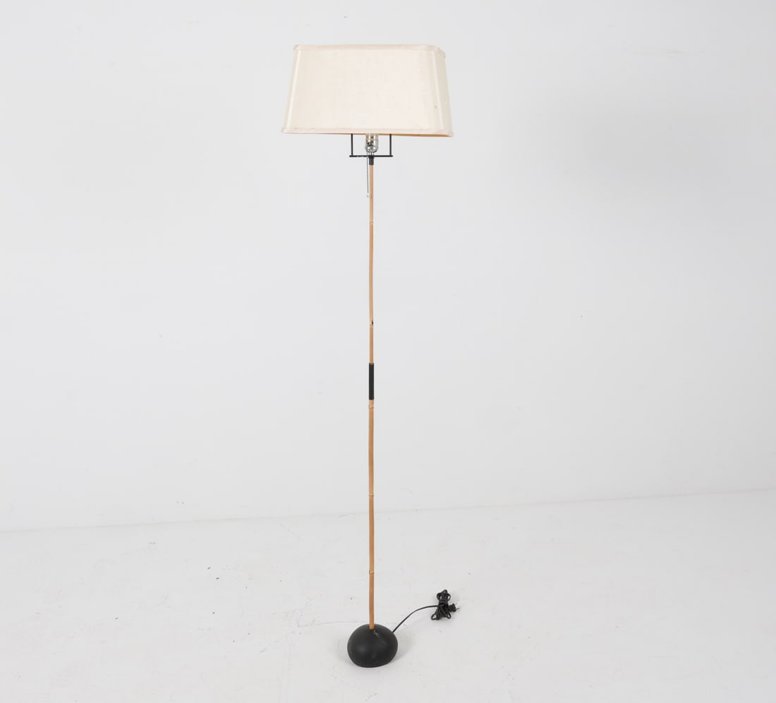 ATTR. ISAMU NOGUCHI BAMBOO FLOOR LAMP (1 of 8)