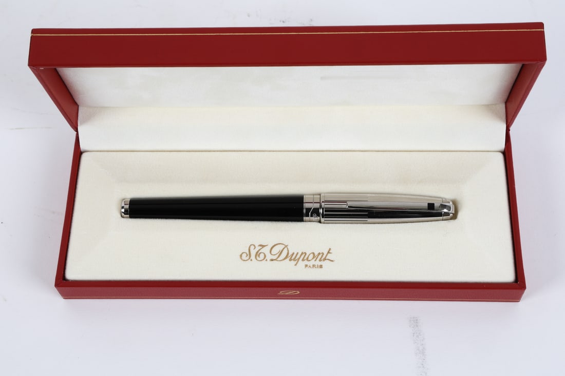 ST. DUPONT OLYMPIO LAQUE VERTIGO BALLPOINT PEN (1 of 6)