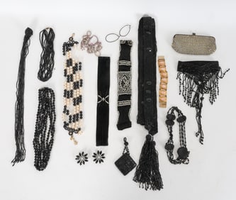 VINTAGE BEADED JEWELRY & ACCESSORY GROUPING