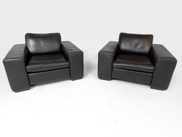 PAIR OF NATUZZI ITALIAN LEATHER CLUB CHAIRS