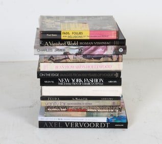 GROUPING OF COFFEE TABLE BOOKS