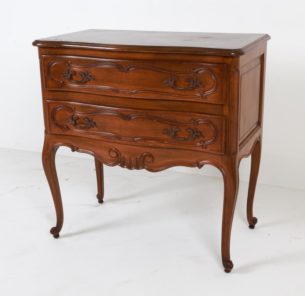 LOUIS XV STYLE MAHOGANY CHEST OF DRAWERS: With Brass hardware. Cabriole legs. Carved skirt. Dimensions: H 31" x W 31.5" x D 17.5" Condition: Rubbing, scuffs and losses to finish on drawers and sides. Minor dings to edges of surface. Wear cons
