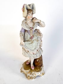 SITZENDORF GERMAN PORCELAIN FIGURE