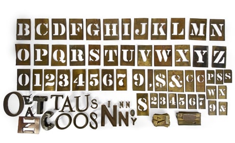 GROUPING OF BRASS SIGN LETTERS & STENCILS