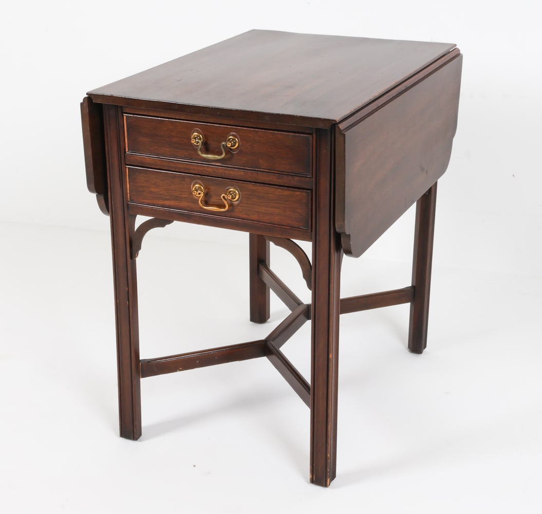 HENKEL HARRIS MAHOGANY DROP-LEAF SIDE TABLE (1 of 17)