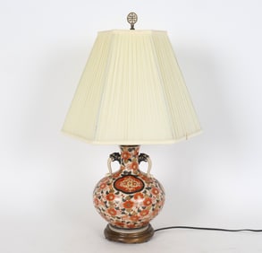 CHINESE PORCELAIN VASE LAMP