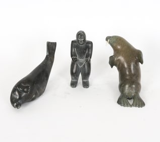 ESKIMO CARVED STONE SCULPTURE GROUPING