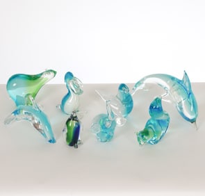 GROUPING OF ART GLASS ANIMALS