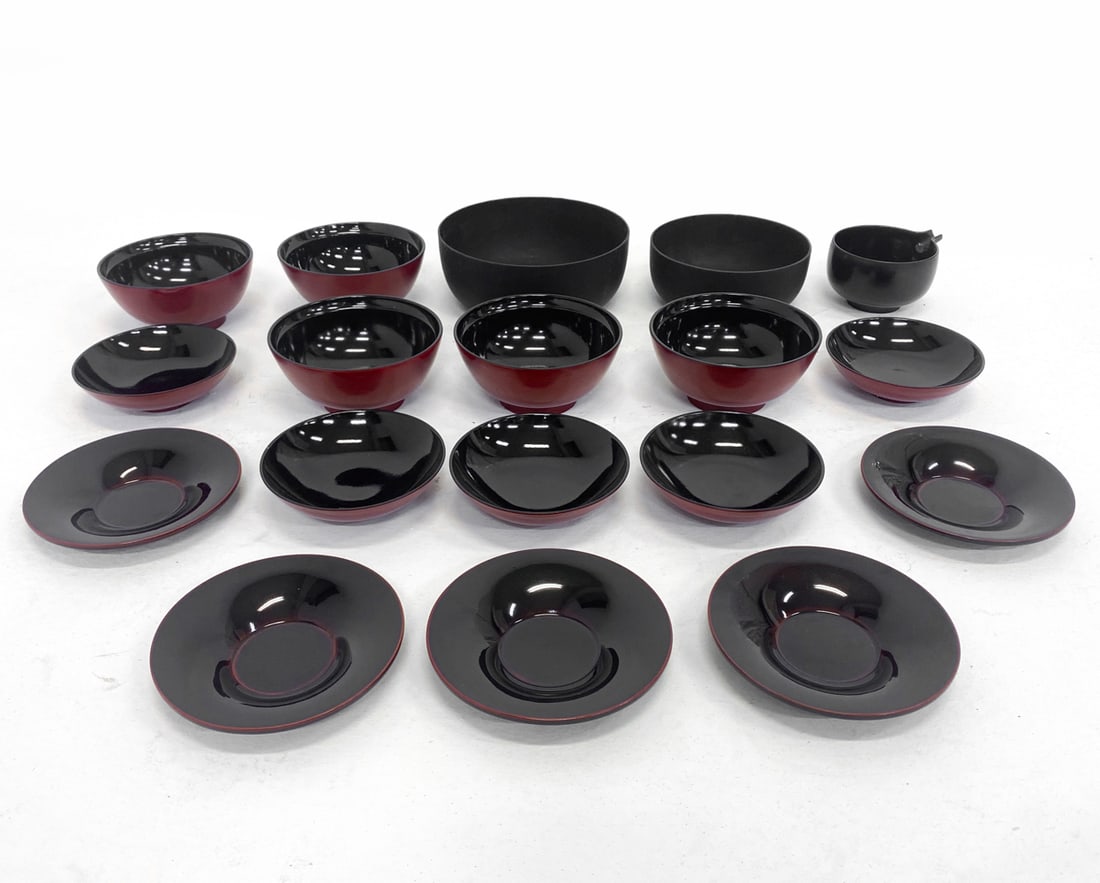 CONTEMPORARY JAPANESE BOWL GROUPING (1 of 13)