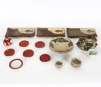 VINTAGE JAPANESE CERAMIC GROUPING