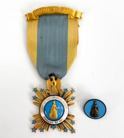 NATIONAL SOCIETY OF THE COLONIAL DAMES 14K MEDAL