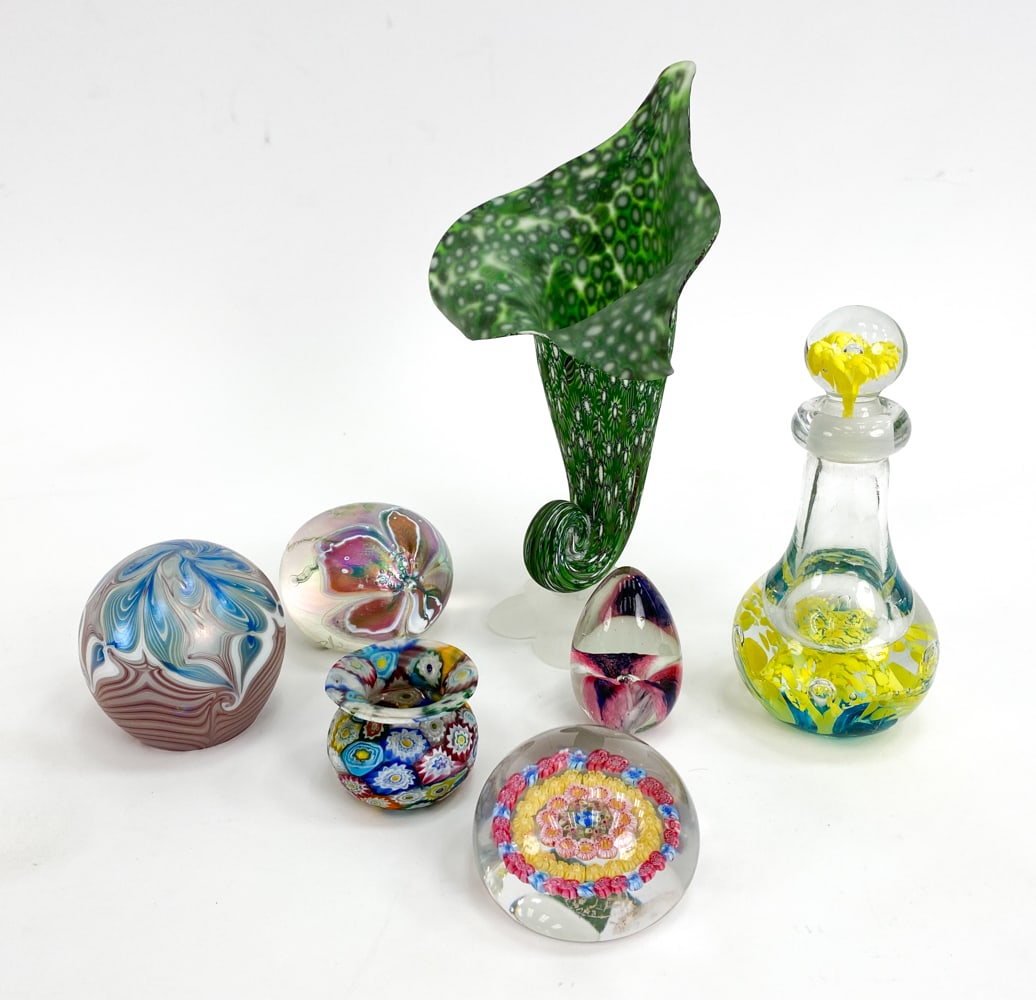 GROUPING ART GLASS, INCL. BACCARAT, PAPERWEIGHTS (1 of 20)