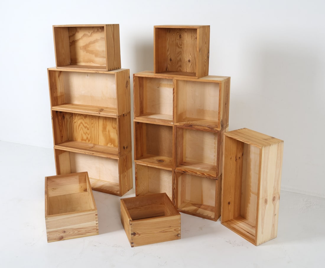 SCANDINAVIAN PINE MODULAR DOVETAILE BOOKSHELF (1 of 9)