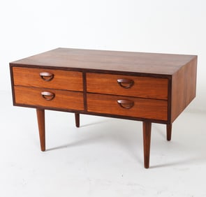 KAI KRISTIANSEN FM MOBLER DANISH ROSEWOOD CHEST