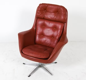MID-CENTURY DANISH LEATHER SWIVEL CHAIR C. 1960S