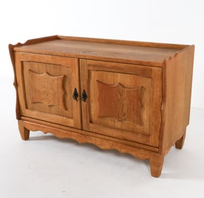 KJAERNULF STYLE DANISH OAK CABINET C. 1970S