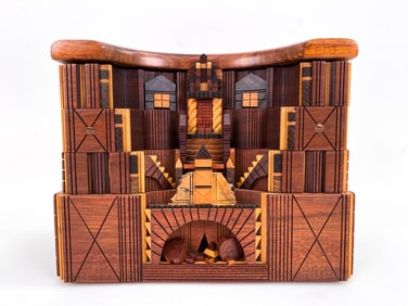 PO SHUN LEONG MAHOGANY & MAPLE SCULPTURE BOX