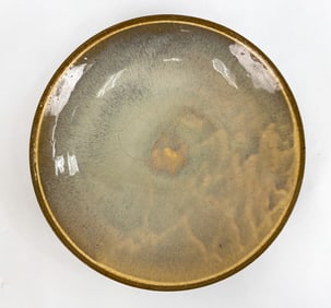 STUDIO POTTERY CHARGER