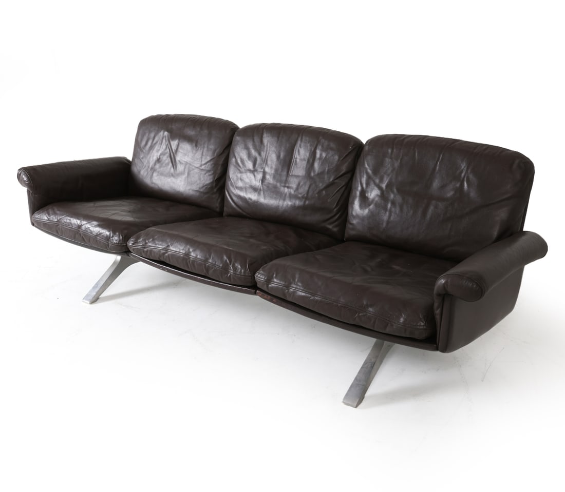 DE SEDE DS31 BROWN LEATHER SOFA C. 1970S (1 of 13)