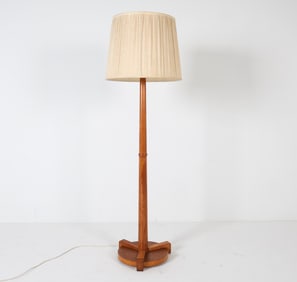 DUTCH ART DECO OAK FLOOR LAMP C. 1930S